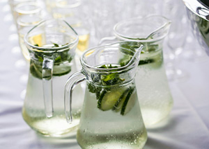 cucumber mint water in a glass